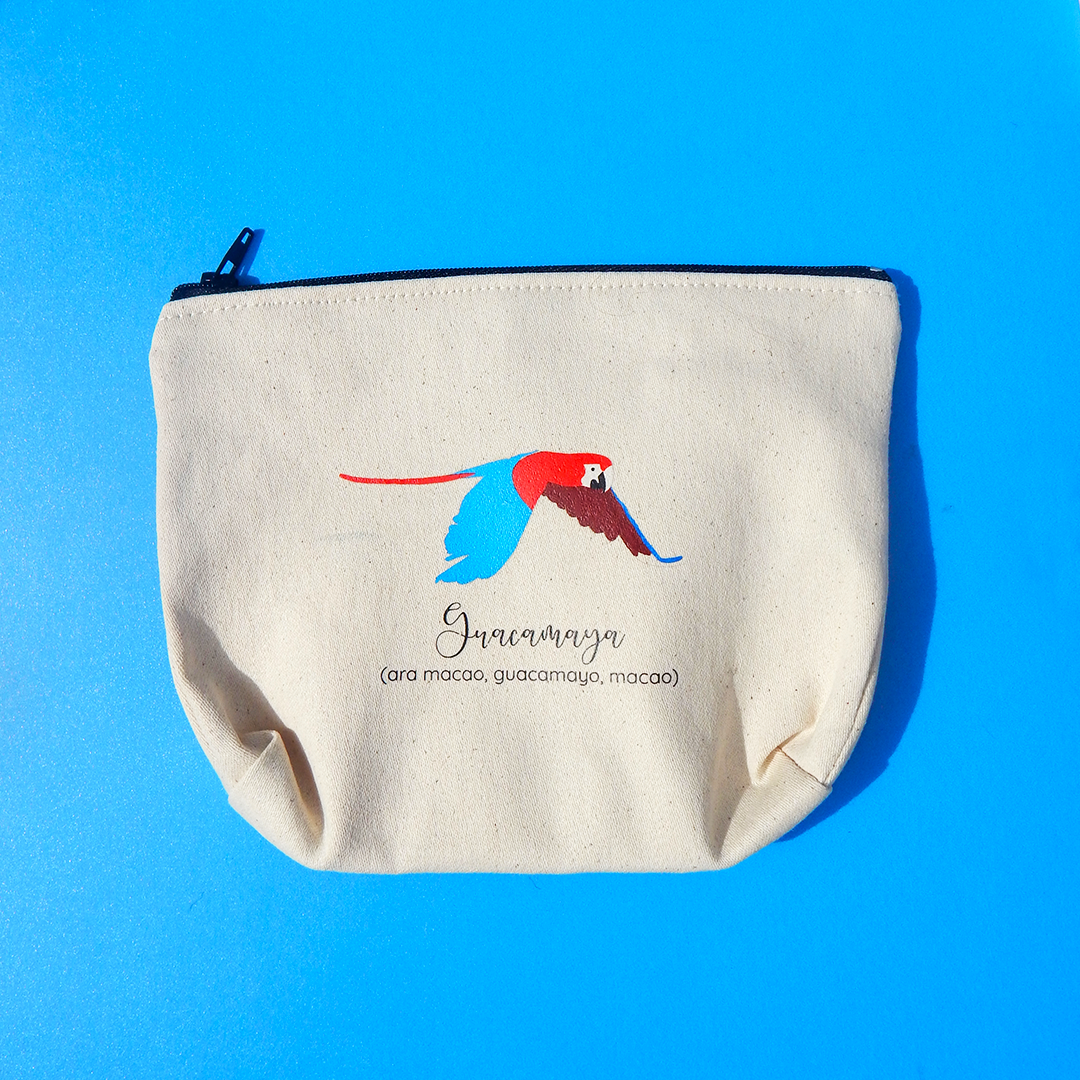 Estuche con Diseño de Guacamaya: Organizador Multiusos Tropical